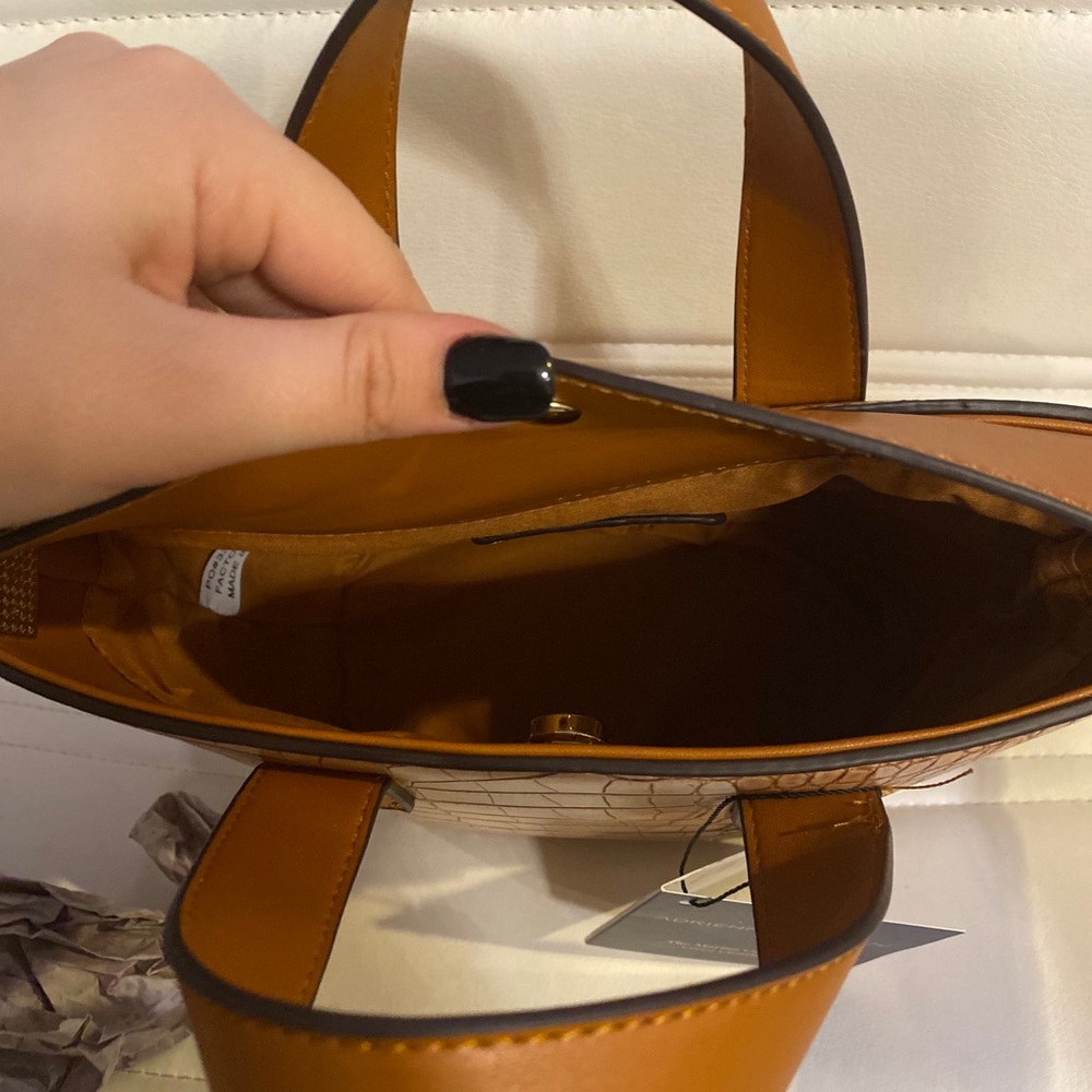 Purse - Picture 6 of 6